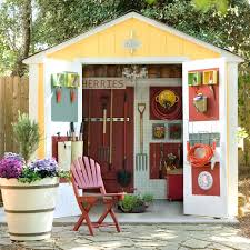 Shed organization can help save you money because you won't need to buy items you already own. 27 Outdoor Shed Organization Ideas For Clutter Free Storage Extra Space Storage