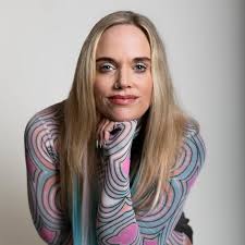 Gina Teal's Instagram, Twitter & Facebook