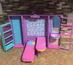 2007 Hannah Montana Backstage Closet Carrying Case Constructed To Look Just Like Hannah S Closet From The Hit Disney Tv S In 2020 Barbie Doll Case Doll Case Playset
