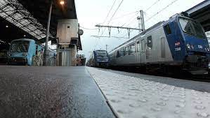 Pour le moment, les perturbations ne concernent que les ter de certaines régions. Greve Sncf A Quoi Faut Il S Attendre Ce Mardi En Occitanie Ladepeche Fr