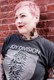 Elvia Iannaccone Gezlev Turns Lens