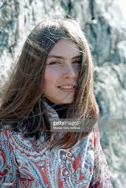 23 year-old Debbie Harry in 1968🌷🍃 At that time she was performing with  “Wind in the Willows”, an American psychedelic folk rock band. The band's  only album, the self-titled The Wind in