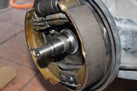 Cara tukar bearing tayar kereta iswara. Tempat Rujukan Sendiri Tukar Bearing Belakang Wira Drum Brake Versi Detail V2