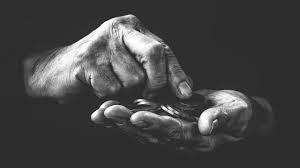 Salah satu kewajiban setiap muslim adalah mengeluarkan zakat yang termasuk salah satu dari lima rukun islam. 3 Golongan Yang Wajib Bayar Zakat Fitrah Kumparan Com