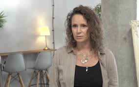 Monika mrozowska to polska aktorka, której popularność przyniosła rola majki w popularnym przed laty serialu „rodzina zastępcza. Monika Mrozowska Odpowiedziala Na Hejt Jej Komentarz Rozklada Na Lopatki Zycie