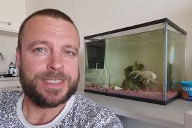 Funfair-prize goldfish outlives owner's two failed marriages combined