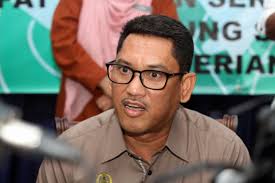 Descriptiondato' seri ahmad faizal dato' haji azumu.jpg. Titi Serong Rep S Sacking From Bersatu Might Be A Misunderstanding Says Ahmad Faizal The Star