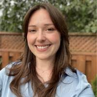 Danielle Rolfe's Instagram, Twitter & Facebook