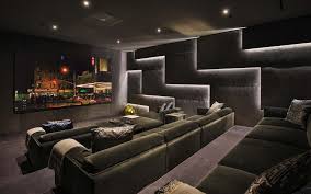 Sumptuous Luxury Modern Home With Views Over The La Skyline Home Theater Seating Luxury Modern Homes Home Cinema Room