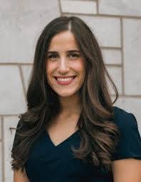 Nicole Ballinger's Instagram, Twitter & Facebook