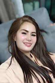 Best glow up move! : Auntie Bevz investing in her teeth. Look at that  smile!😃 OHAHAY!! 😄