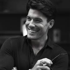 In a bubble filled with #SVB, #ChatGPT, #NewWork & Co., I would like to  make a call that does not require big investments or the next AI  application, but certainly deserves its