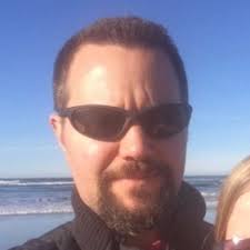 Elijah Farrell's Instagram, Twitter & Facebook