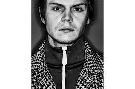 Evan Peters : Issue Magazine