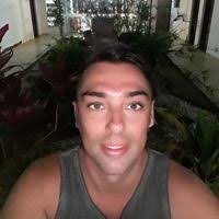 50+ perfis com “Zuk”