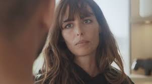 Un si grand soleil, série diffusée sur france 2. Un Si Grand Soleil Elsa Fait Ses Adieux A Manu Le Resume De L Episode 315 Du 08 Novembre 2019