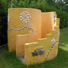 Blog An Na Mit Alten Baustoffen Kreativ Gestalten Gartendusche Outdoor Dusche Aussenbad