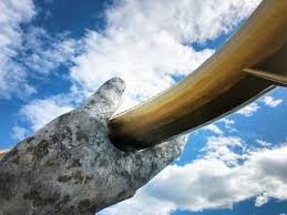 Two Giant Hands Hold Up Golden Bridge In Vietnam Golden Bridge Asia Travel Cool Landscapes