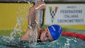 Martina carraro is an italian swimmer who became the european champion in short course in the 100 m breaststroke at the 2019 european short. In Stunning Finish Martina Carraro Becomes First Italian Woman Sub 1 06 In Br
