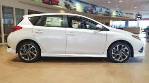 Explore 2017 toyota corolla im passenger specs, images (exterior & interior), videos, consumer and expert reviews. 2017 Toyota Corolla Im Review With In Depth Tutorial Of All Features At Vann York Toyota Youtube