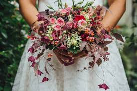 We did not find results for: Herbsthochzeit Mit Kurzem Vintage Spitzenkleid In Der Alten Gartnerei