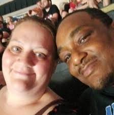 Pricing for custom wedding cake in Texas