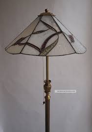 Alte Messing Stehlampe Mit Tiffany Glasschirm