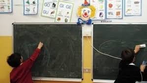 Un confronto tra le scuole del nord e del sud.la puntata integrale. Scuole Chiuse In Puglia L Appello Di Una Maestra L Abc Si Puo Imparare Solo In Classe Fateci Tornare La Repubblica