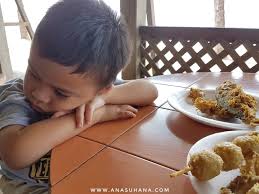 Ikan celup tepung (ict) tidak asing lagi bagi penduduk di kuala terengganu. Makan Ikan Celup Tepung Ict Di Kedai Adik Beradik Mengabang Telipot Kuala Terengganu Ana Suhana