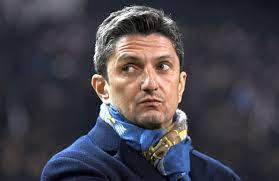 ‏مواجهة الاهلي في دوري أبطال آسيا قبل إنطلاق الموسم أمر صعب. Ù…ÙŠØ±ÙŠÙ„ Na Twitteru ÙƒÙ„ Ù…Ø§ØªØ±ÙŠØ¯ Ù…Ø¹Ø±ÙØªÙ‡ Ø¹Ù„Ù‰ Ù…Ø¯Ø±Ø¨ Ø§Ù„Ù‡Ù„Ø§Ù„ Ø±Ø§Ø²ÙØ§Ù† Ù„ÙˆØ´ÙŠØ³ÙƒÙˆ Razvan Lucescu Ø±ÙˆÙ…Ø§Ù†ÙŠ Ù„Ø§Ø¹Ø¨ Ø³Ø§Ø¨Ù‚ Ùˆ Ù…Ø¯Ø±Ø¨ Ø­Ø§Ù„ÙŠ 50 Ø¹Ø§Ù… Ù…ÙˆØ§Ù„ÙŠØ¯ 1969Ù…
