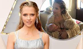 Teresa Palmer says she's been breastfeeding non-stop for nearly a DECADE |  Daily Mail Online