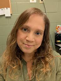 Aesthete (n.) a person with deep sensitivity to the beauty of art and  nature.