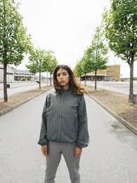 Evin ahmad wurde 1990 als tochter kurdischer eltern in stockholm geboren, wo sie auch aufwuchs. 20 Evin Ahmad Ss18 Locarl Ideer Saker Att Kopa