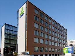 Hotel is located in 820 m from the centre. Holiday Inn Express Zurich Airport Zurich Schweiz Preise 2020 Agoda