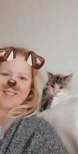 Missing “Hoot” she's my neighbors cat but I love her so much.