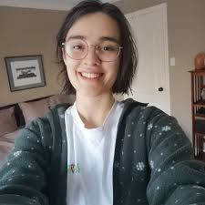 Eva Benoit's Instagram, Twitter & Facebook