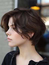 Trendy Short Layered Haircuts for Fresh and Modern Looks 2024