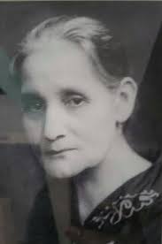 BOTICA SOLERA. Manuel Solera Villegas & Juana Eugenia Valverde. Fundadores  y creadores de Botica Solera. En una esquina de barrio México se construyó,  cerca de 1930, un edificio inspirado en el icónico