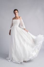 Ogni donna vorrebbe essere la sposa più bella del mondo nel suo grande giorno!quindi trovare un abito da sposa perfetto è molto significativo.milanoo è un negozio online professionale che ti offre più di 1500 bellissimi abiti da sposa di grande qualità e prezzi ragionevoli.inoltre, gli abiti da sposa su. Le Tendenze Sposa Dalla A Alla Z Una Mini Guida Bridal Per Scegliere L Abito Giusto Nel 2020 Abiti Da Sposa Alta Sartoria Abiti Da Sposa Luccicanti Abiti Da Sposa Cinesi