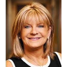 Kelly Beebe's Instagram, Twitter & Facebook