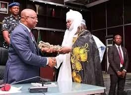 Media chat i today at abuja address the press on what played out at the supreme court regards the imo 2019 guber election proceeding that brought me into power. Governor Hope Uzodinma Pays N8m To Fulani Herdsmen Who Lost Their Cows