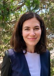 Anna Feuer's Instagram, Twitter & Facebook