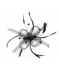 Ce qui ne va jamais mal le jour de votre mariage, l. Bibi Chapeau Mariage