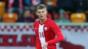This is the shirt number history of pawel dawidowicz from hellas verona. Pawel Dawidowicz Wykupiony Przez Hellas Verona Pilkarski Swiat Com