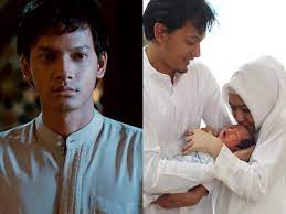 Fedi nuril, dewi sandra, chelsea islan, tatjana saphira, nur fazura pengarah: 10 Tahun Berlalu Intip Gaya Terkini 7 Pemain Ayat Ayat Cinta Kumparan Com