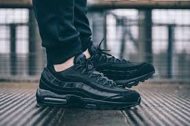 On Foot Nike Air Max 95 All Black Eu Kicks Sneaker Magazine Nike Air Max 95 Sneakers Men Fashion Nike Air Max