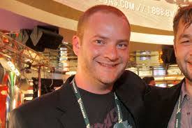 Evan Helmuth's Instagram, Twitter & Facebook