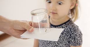 A legkülönösebb fóbiák: van, aki a lyukaktól, más a lufiktól retteg