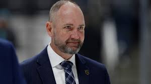 Coaching moves: Islanders hire Lambert, Vegas fires DeBoer