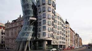 Die baupläne lieferte der in zagreb). Tanzendes Haus In Prag Streitobjekt Wird Zur Touristenattraktion Archiv